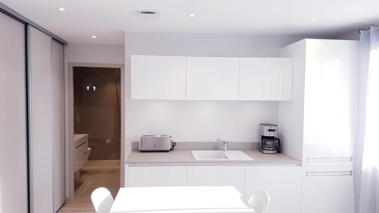 Le White Cosy A 5 Minutes Du Lac Avec Parking Privatif Gratuit Анси Екстериор снимка