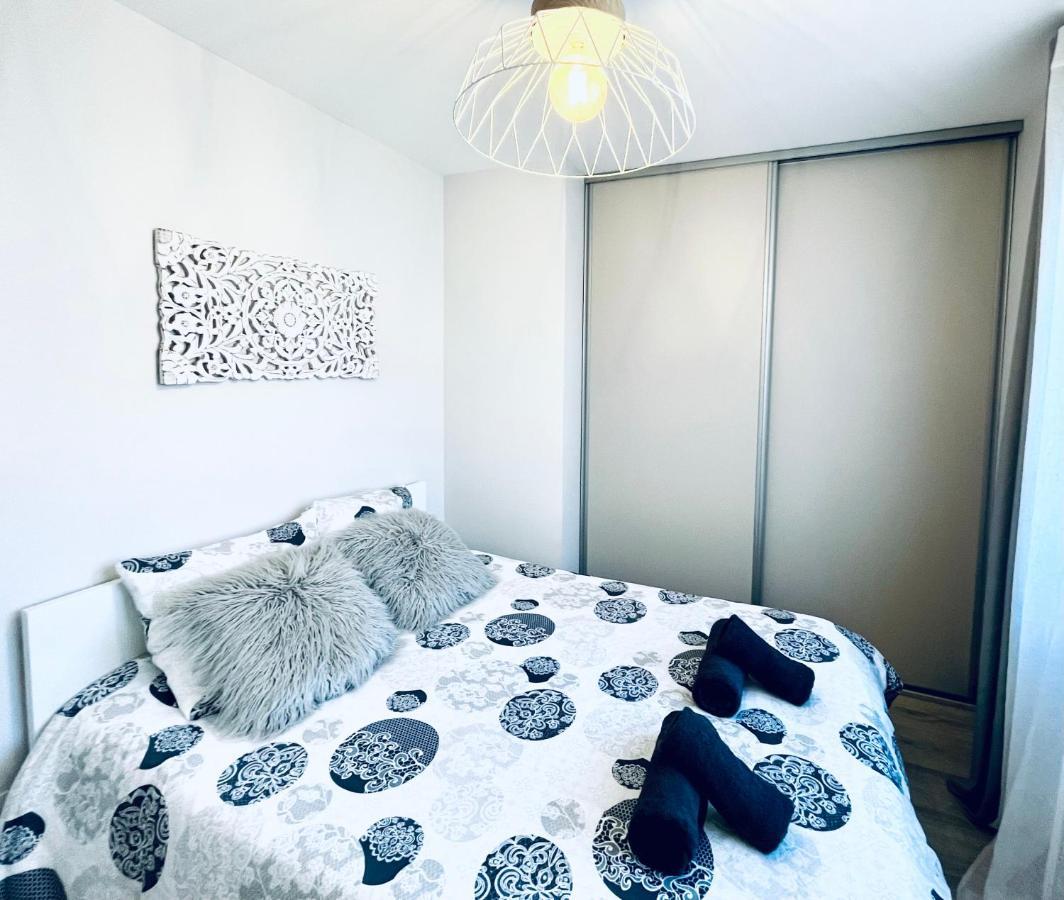 Le White Cosy A 5 Minutes Du Lac Avec Parking Privatif Gratuit Анси Екстериор снимка